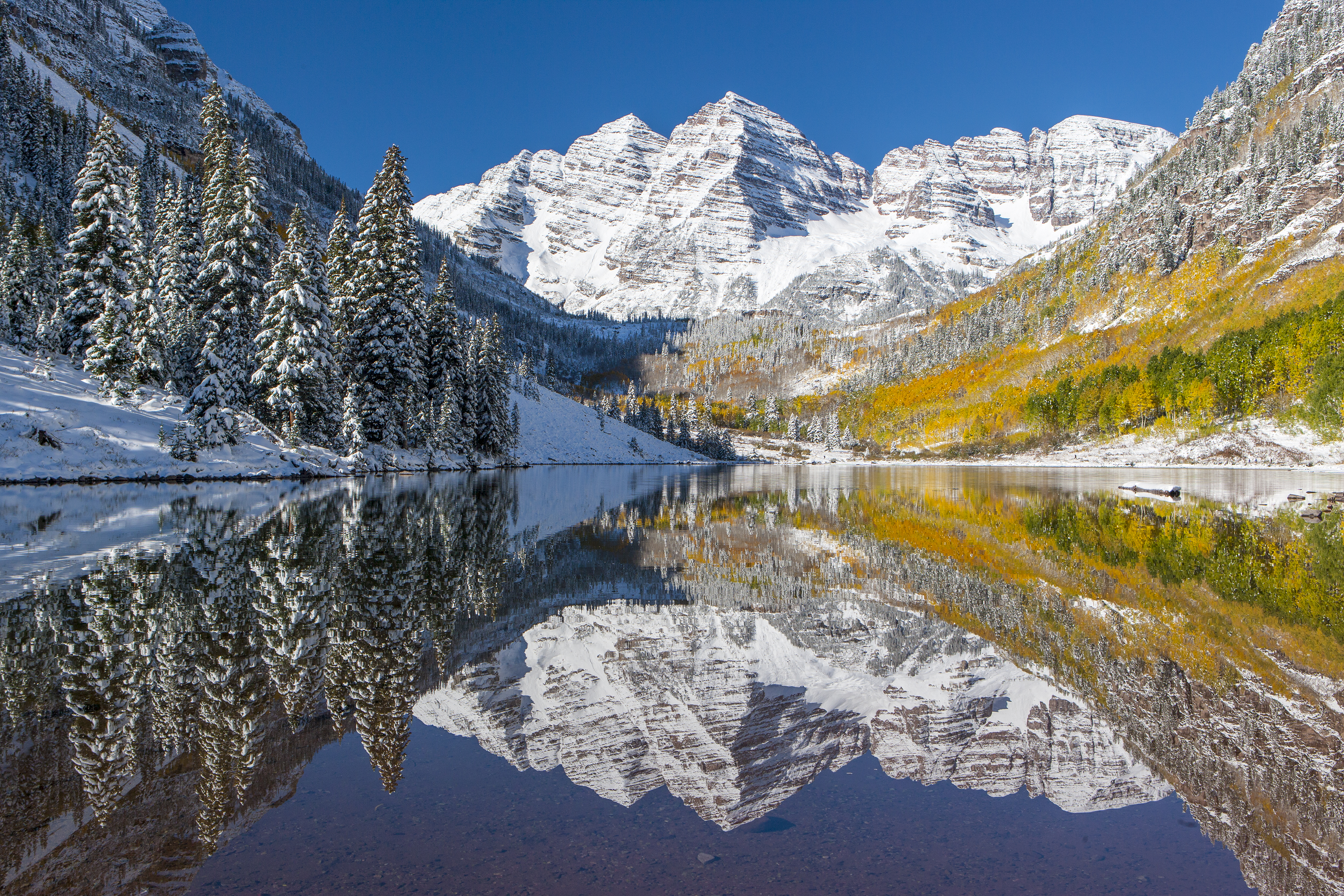 Maroon Bells – Timeless Reflection of Natural Harmony