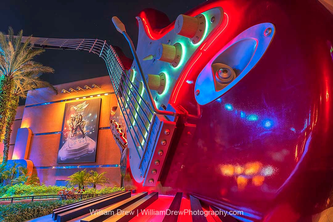 Rock 'n' Roller Coaster Starring Aerosmith at Night